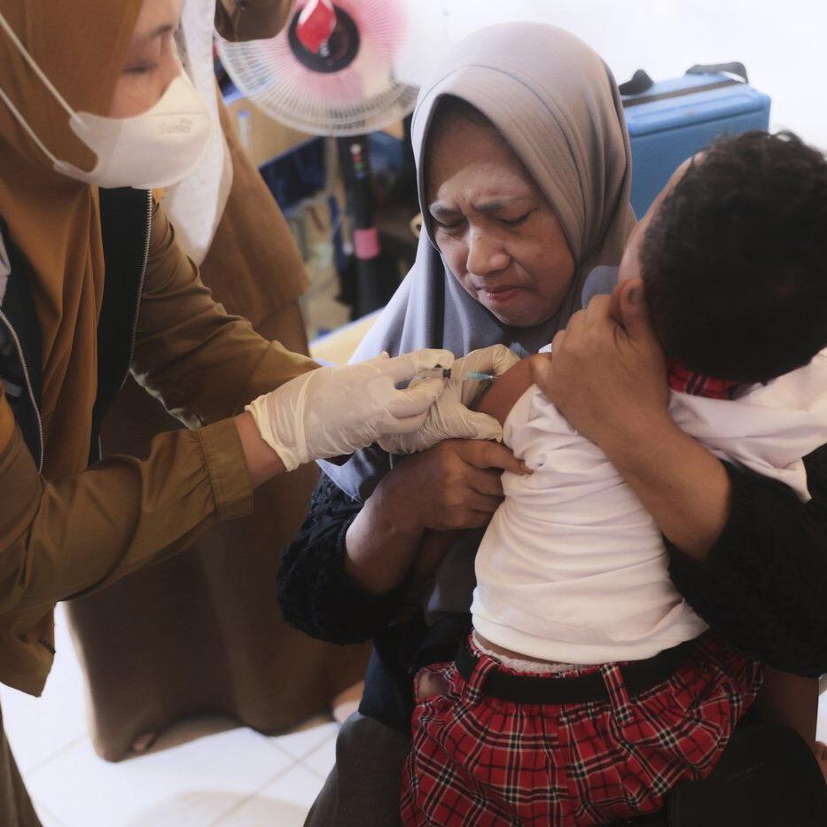 Indonesia launches a measles vaccination campaign after 17 die in an outbreak